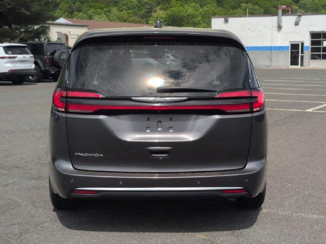 2023 Chrysler Pacifica - $19,943