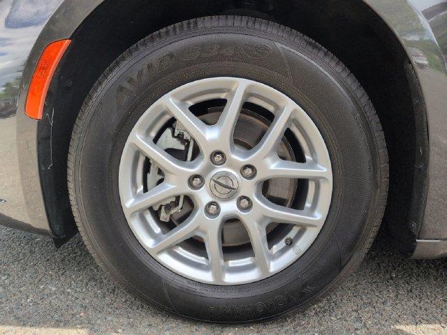 2023 Chrysler Pacifica - $19,943