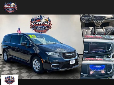 2023 Chrysler Pacifica Touring L 4DR Mini-Van