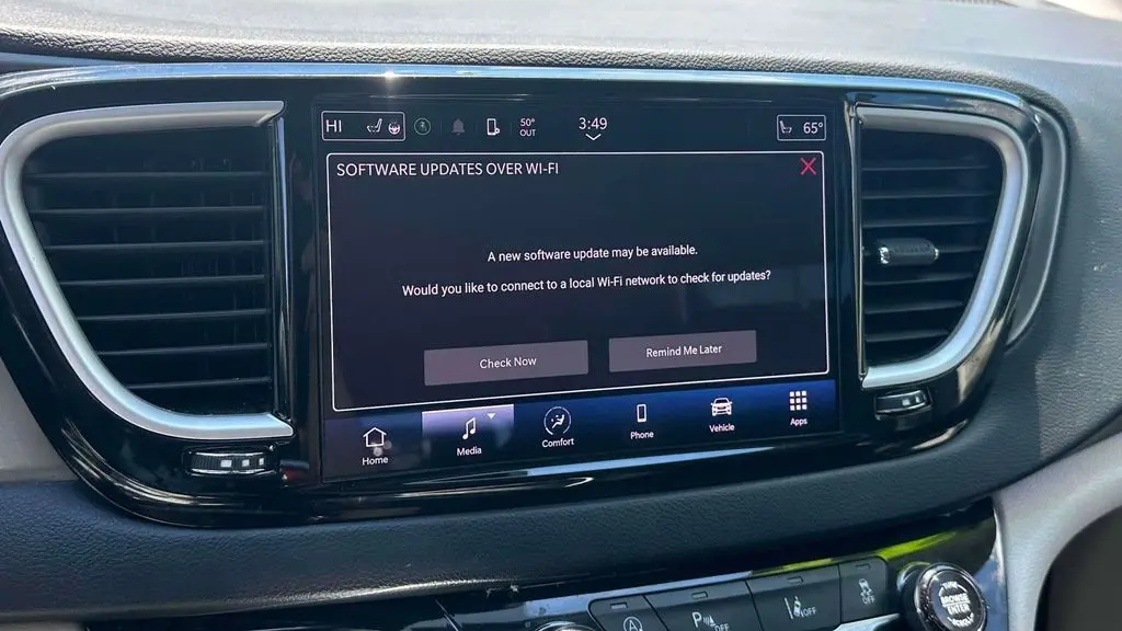 2023 Chrysler Pacifica Touring L