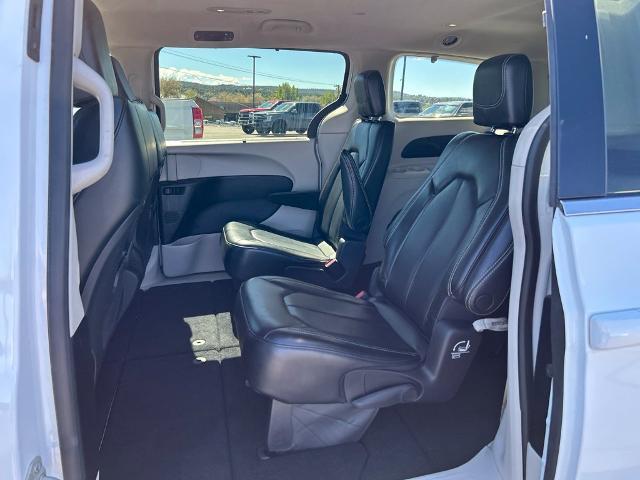 2023 Chrysler Pacifica - $18,992