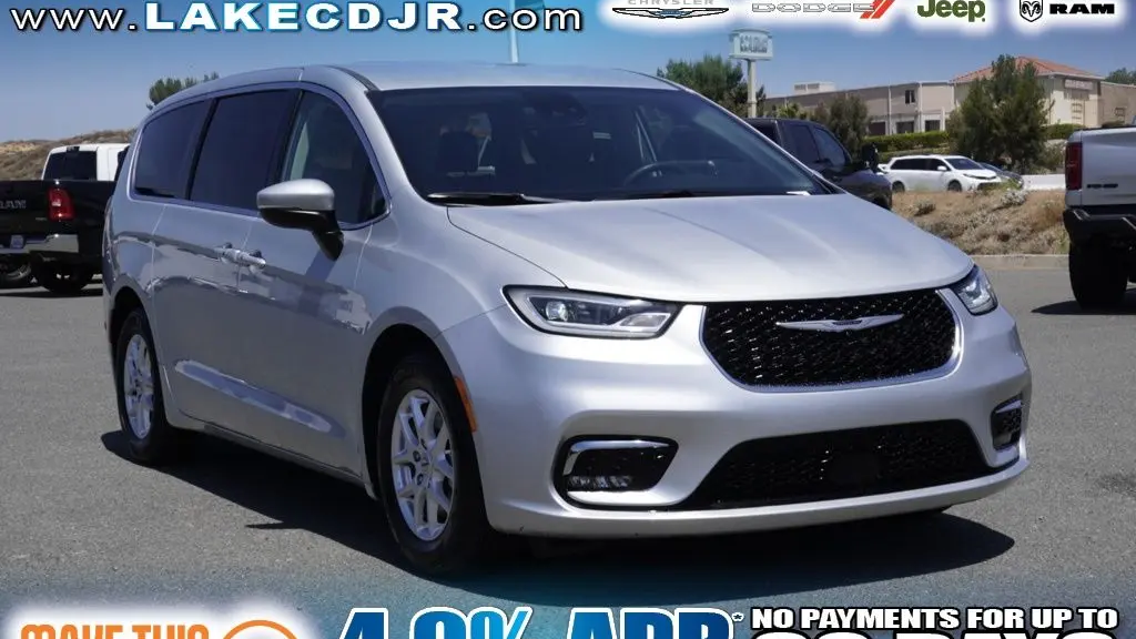 Preowned 2023 Chrysler Pacifica Touring L for Sale
