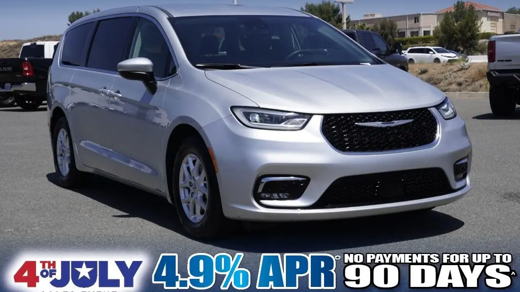 Preowned 2023 Chrysler Pacifica Touring L for Sale