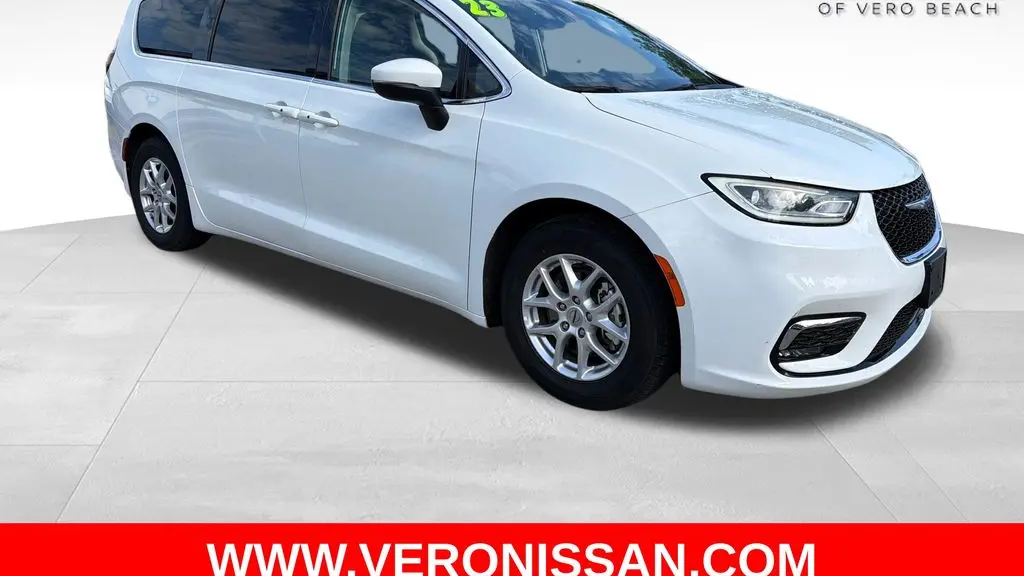 Preowned 2023 Chrysler Pacifica Touring L for Sale