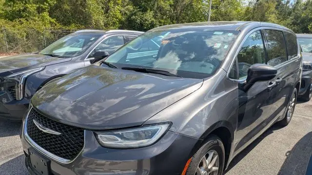 2023 Chrysler Pacifica Touring L