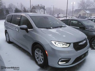 Photo of a 2023 Chrysler Pacifica Touring L 4DR Mini-Van for sale