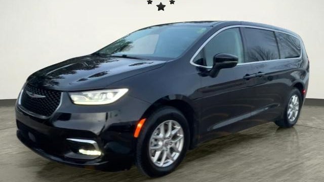 Preowned 2023 Chrysler Pacifica Touring L for Sale