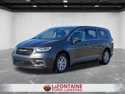 Photo of a 2023 Chrysler Pacifica Touring L 4DR Mini-Van for sale