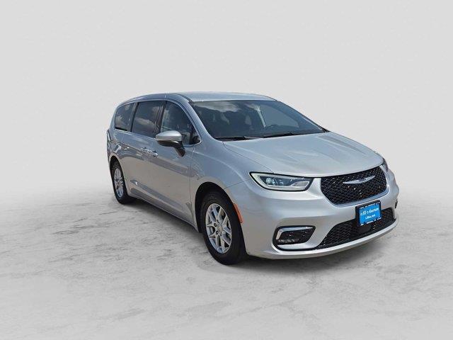 2023 Chrysler Pacifica - $21,488