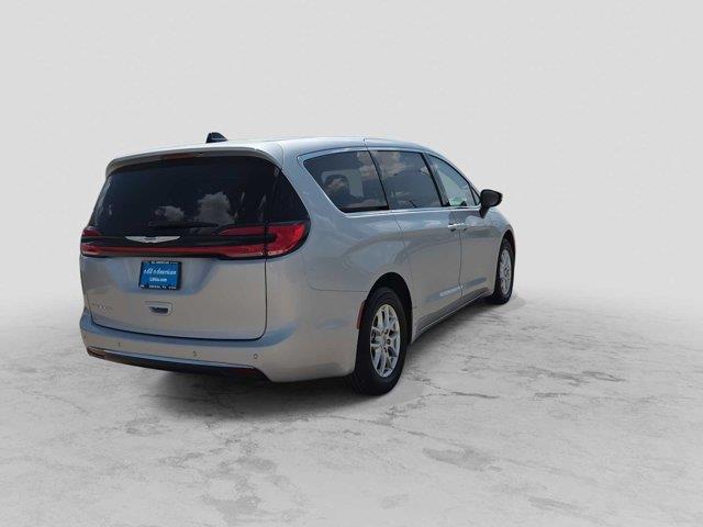 2023 Chrysler Pacifica - $21,488