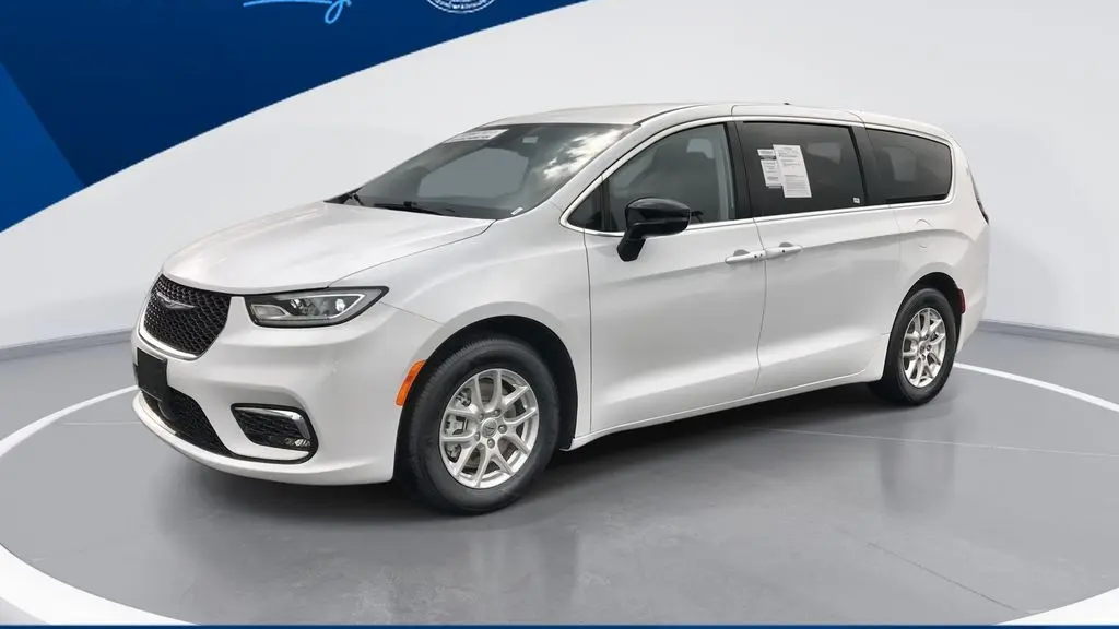Preowned 2024 Chrysler Pacifica Touring L for Sale