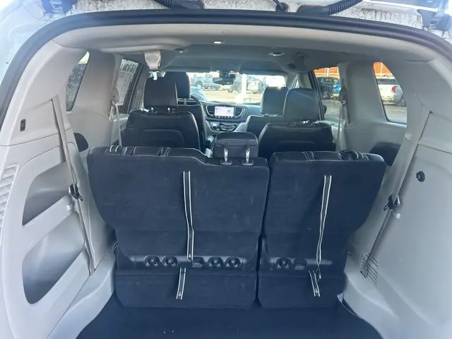 2024 Chrysler Pacifica - $29,490