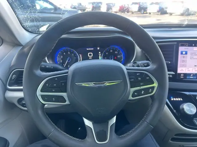 2024 Chrysler Pacifica - $29,490