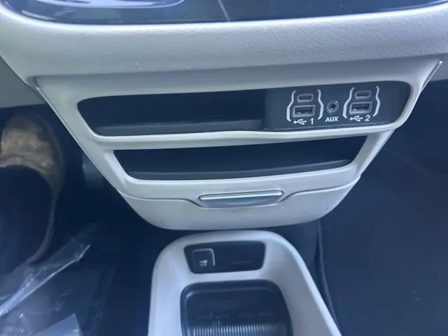 2024 Chrysler Pacifica - $29,490