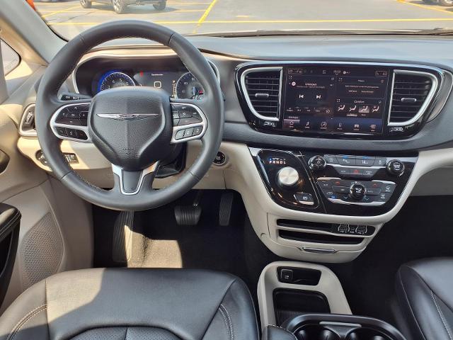 2024 Chrysler Pacifica - $25,780