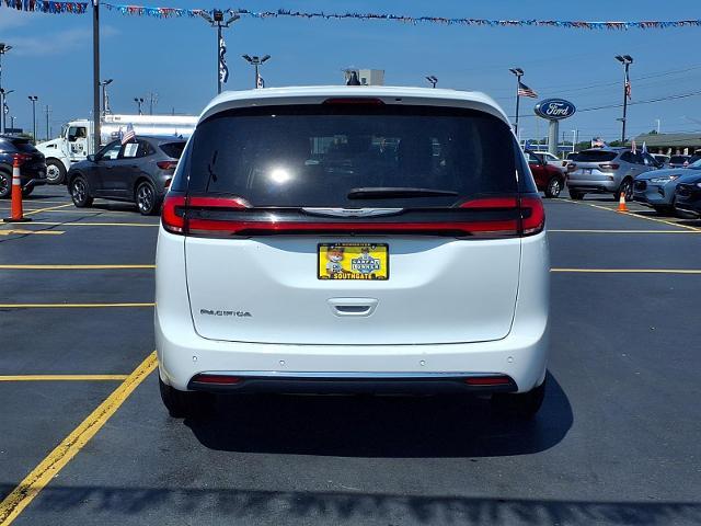 2024 Chrysler Pacifica - $25,780
