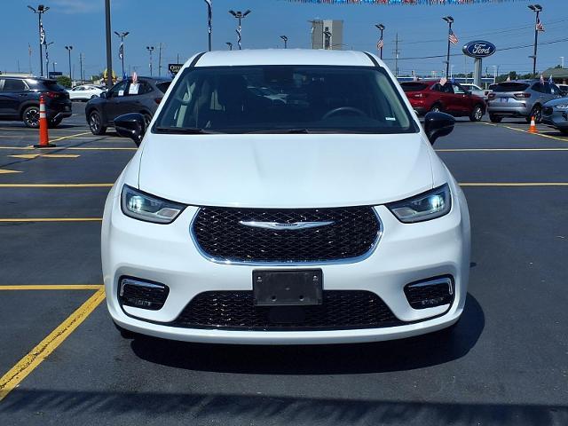 2024 Chrysler Pacifica - $25,780
