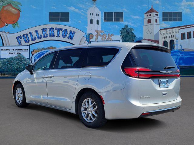 2024 Chrysler Pacifica - $19,925