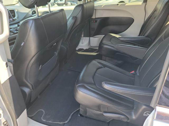 2024 Chrysler Pacifica - $19,925