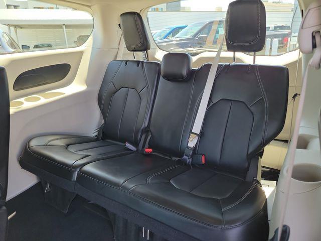2024 Chrysler Pacifica - $19,925
