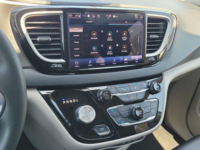 2024 Chrysler Pacifica - $19,925