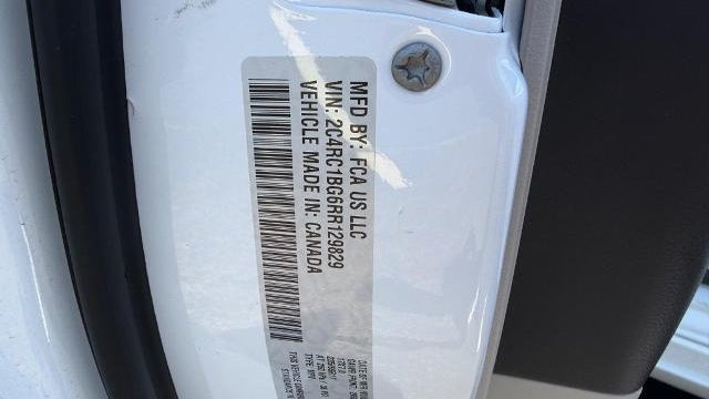 2024 Chrysler Pacifica Touring L