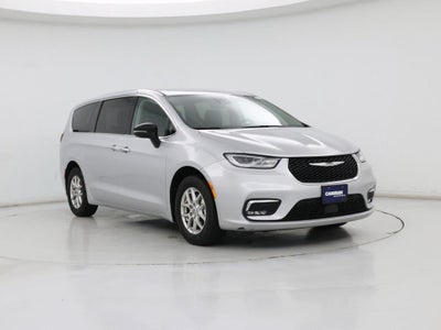 Photo of a 2024 Chrysler Pacifica Touring L 4DR Mini-Van for sale