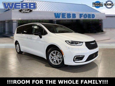 Photo of a 2024 Chrysler Pacifica Touring L 4DR Mini-Van for sale