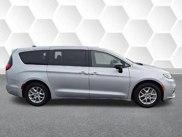 2024 Chrysler Pacifica - $19,900