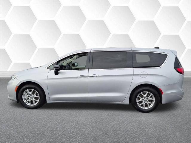 2024 Chrysler Pacifica - $19,900