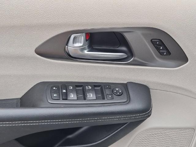 2024 Chrysler Pacifica - $19,900