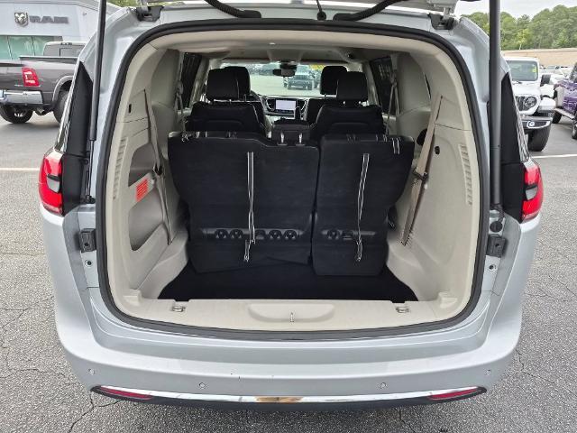 2024 Chrysler Pacifica - $19,900