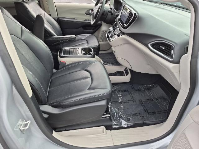 2024 Chrysler Pacifica - $19,900