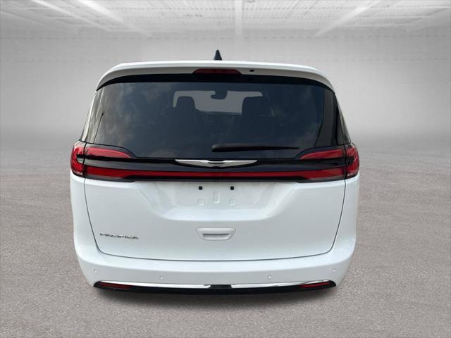 2024 Chrysler Pacifica - $23,999