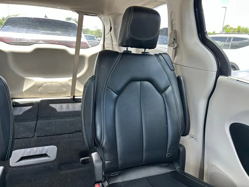 2024 Chrysler Pacifica - $22,391