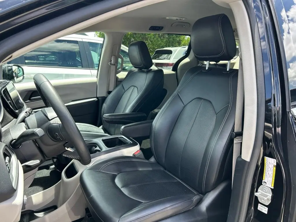 2024 Chrysler Pacifica - $22,391