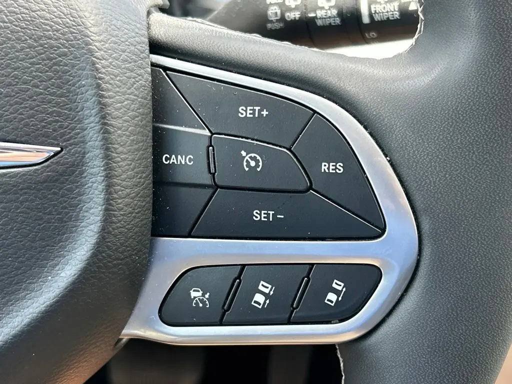 2024 Chrysler Pacifica - $22,391