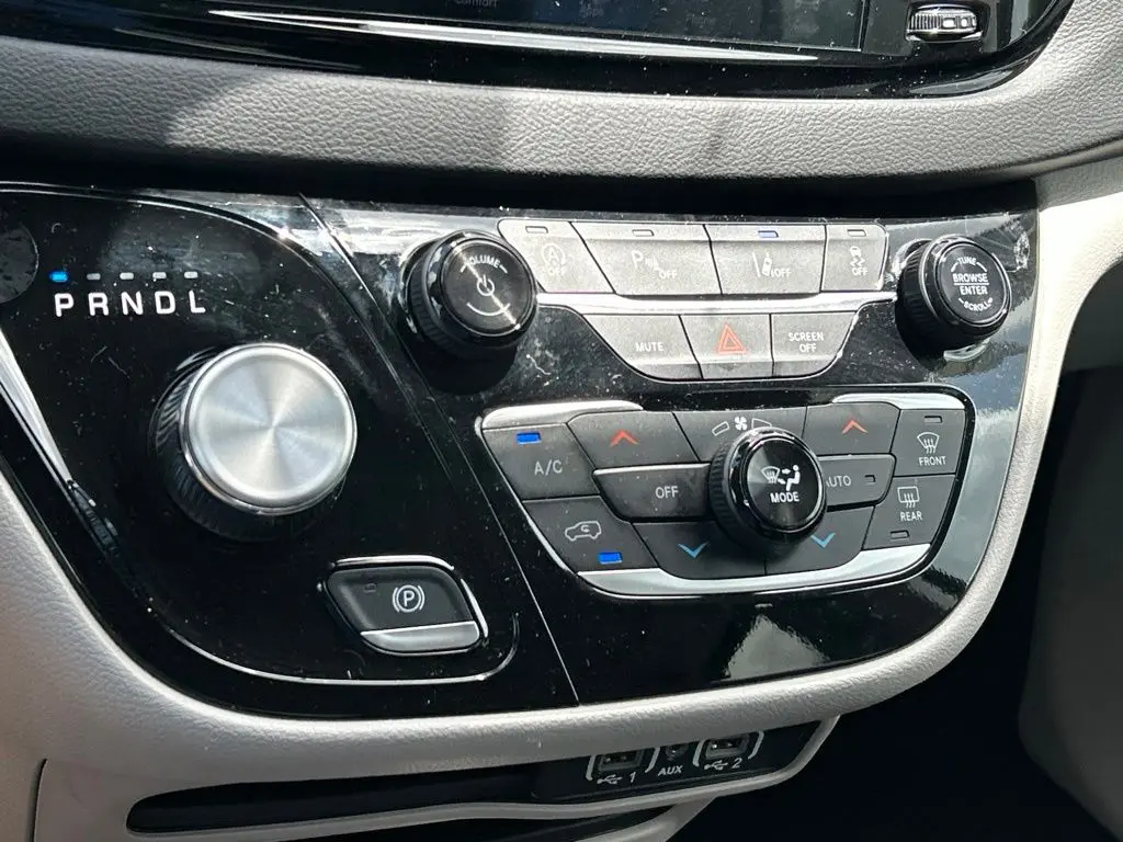 2024 Chrysler Pacifica - $22,391
