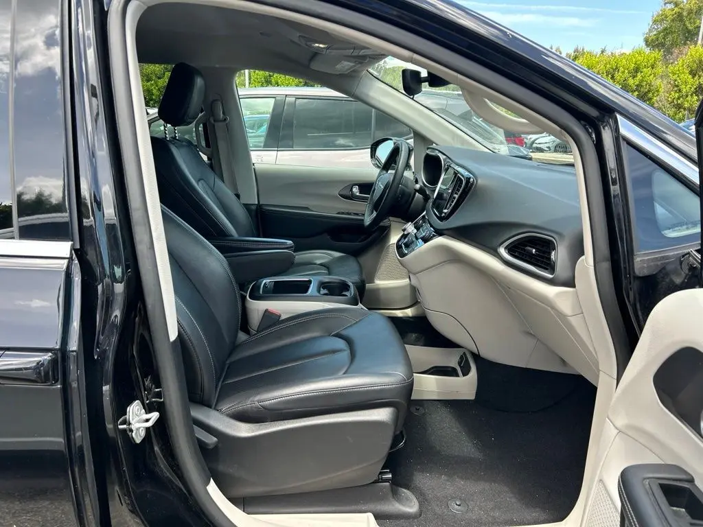 2024 Chrysler Pacifica - $22,391