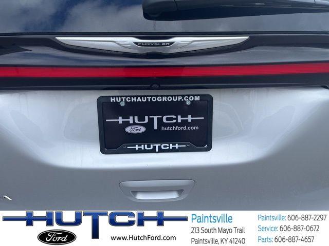 2024 Chrysler Pacifica - $27,998