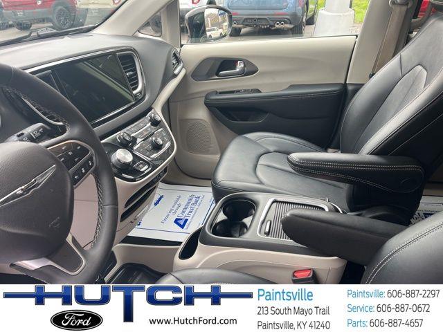 2024 Chrysler Pacifica - $27,998