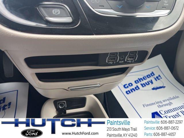 2024 Chrysler Pacifica - $27,998