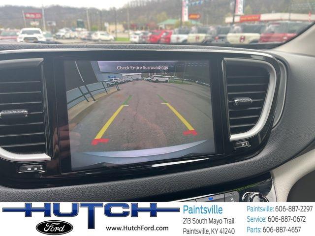 2024 Chrysler Pacifica - $27,998