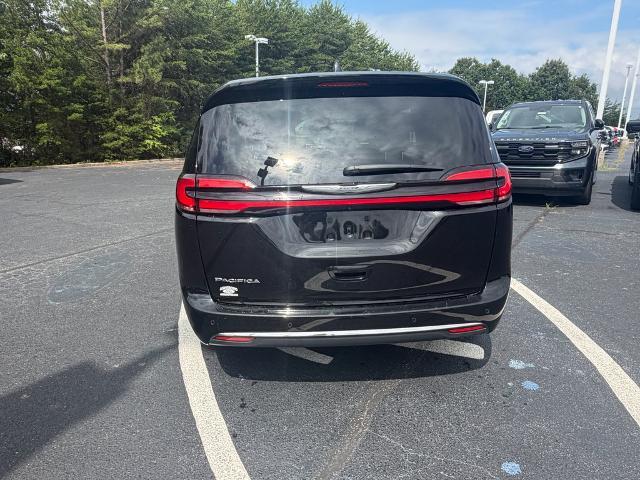 2024 Chrysler Pacifica - $22,957