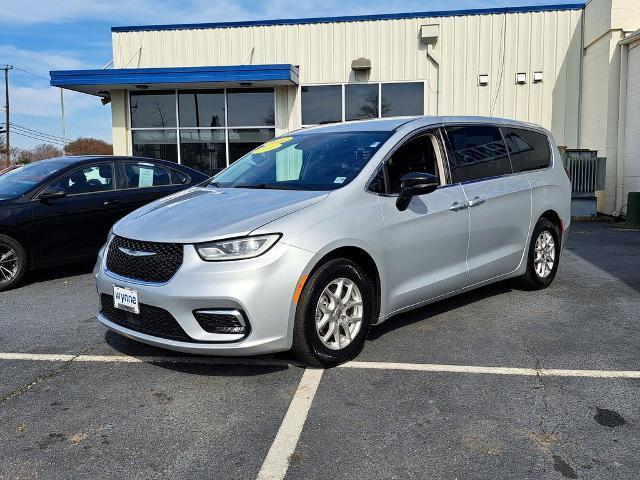 2024 Chrysler Pacifica - $25,488