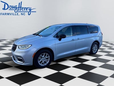 Photo of a 2024 Chrysler Pacifica Touring L 4DR Mini-Van for sale