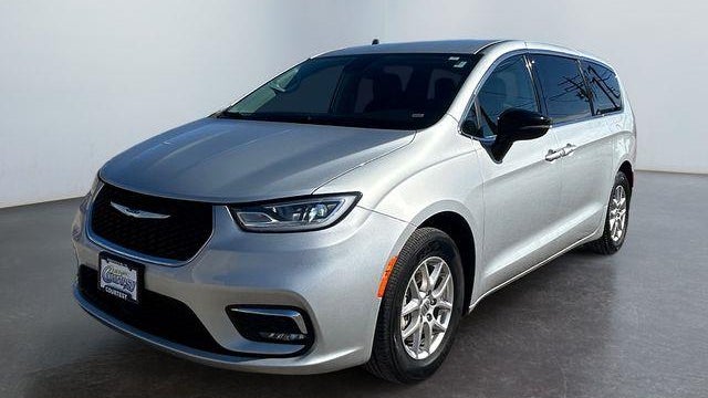 Preowned 2024 Chrysler Pacifica Touring L for Sale