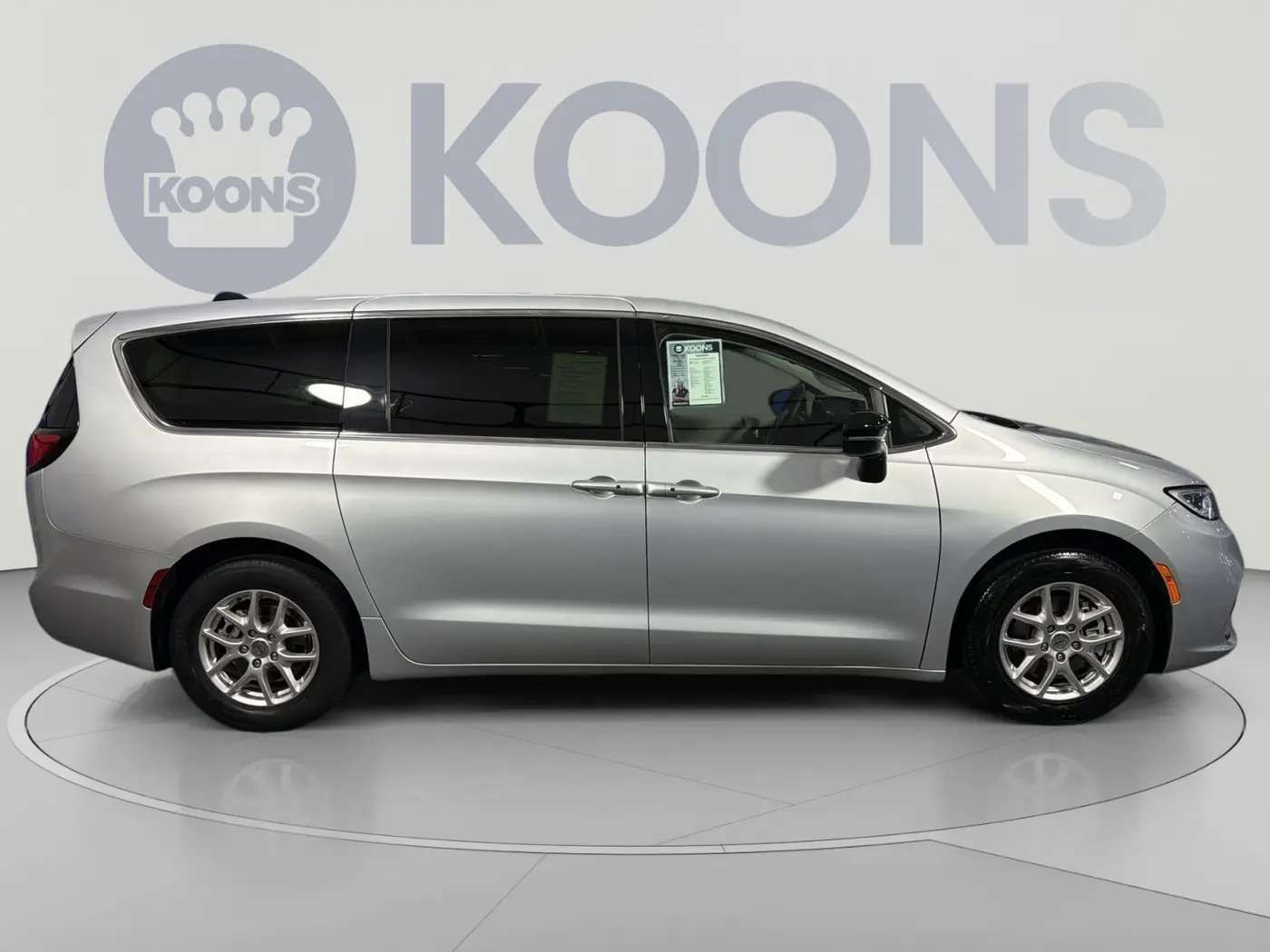 2024 Chrysler Pacifica - $20,000
