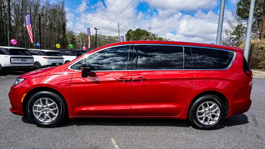 2024 Chrysler Pacifica Touring L