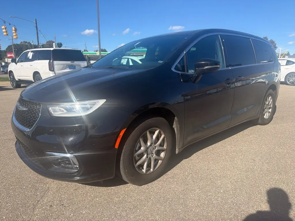 2025 Chrysler Pacifica